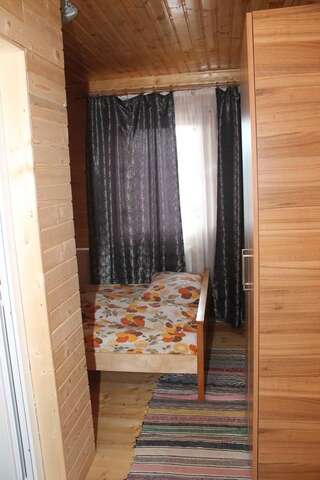 Лоджи Casa Alex Гырда-де-Сус Двухместный номер с 1 кроватью и собственной ванной комнатой-5
